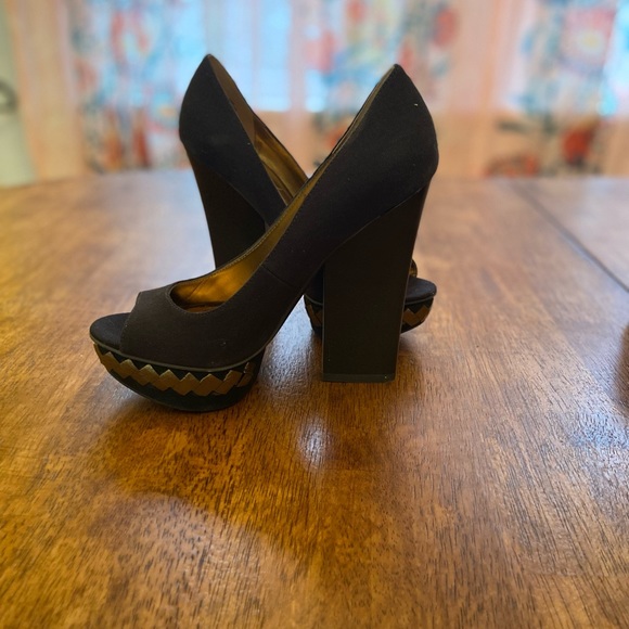 New Nine West peep-toe platform heel - Picture 1 of 6